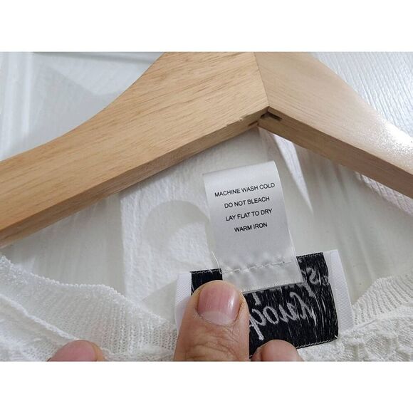 Lot of two Anthony Richard's womens medium black white blouse stretch knit - Picture 8 of 8